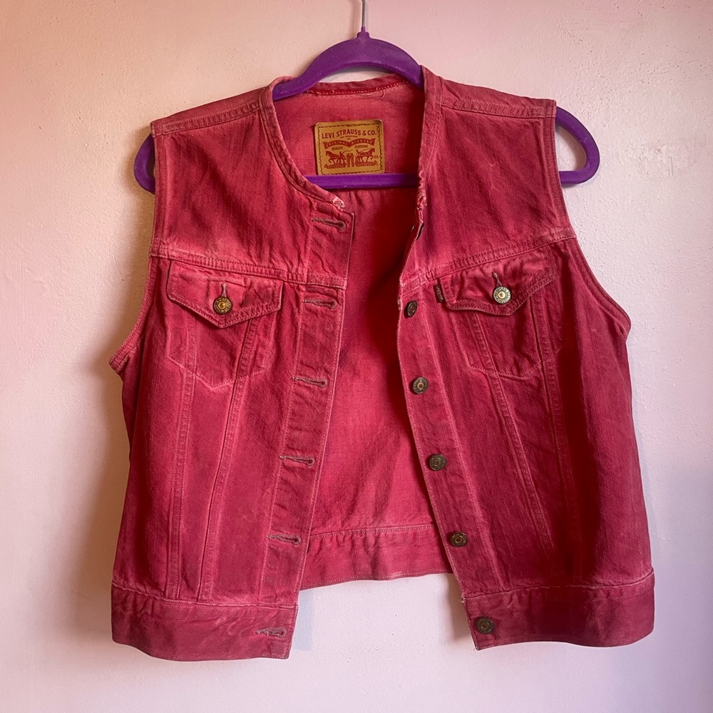 Levi’s red denim vest